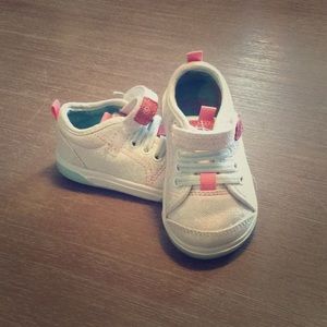 Toddler shoes